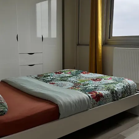 5 Les Nancy Apartment *